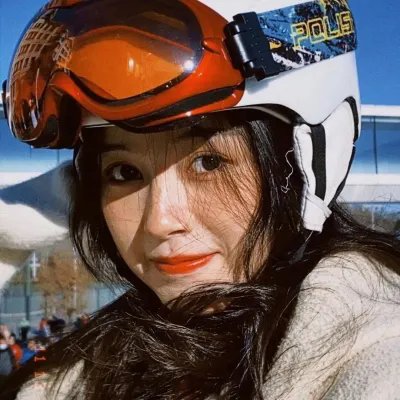 一蕉得志美兰黛海报